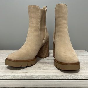 Sam Edelman Rollins Chelsea boot, worn once